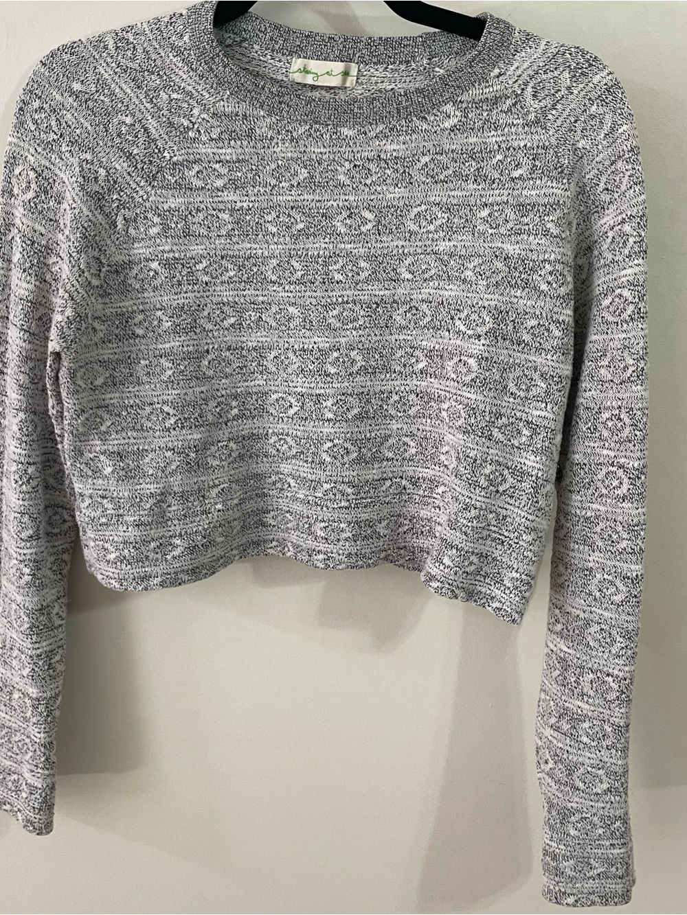 Urban Outfitters Gray Patterned Cropped Sweater